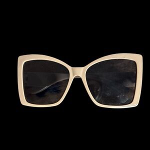 Chic Cream Plastic Rim Large Oversized cat eye Sunglasses